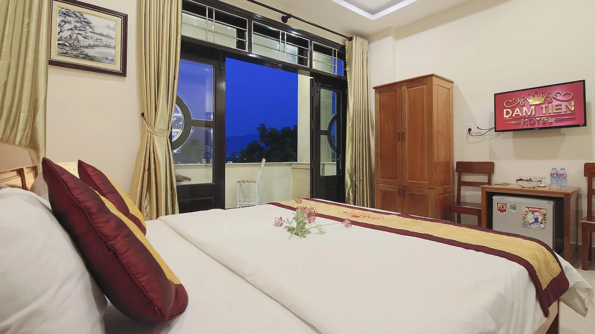 Dam Tien Hotel 2*, Da Nang