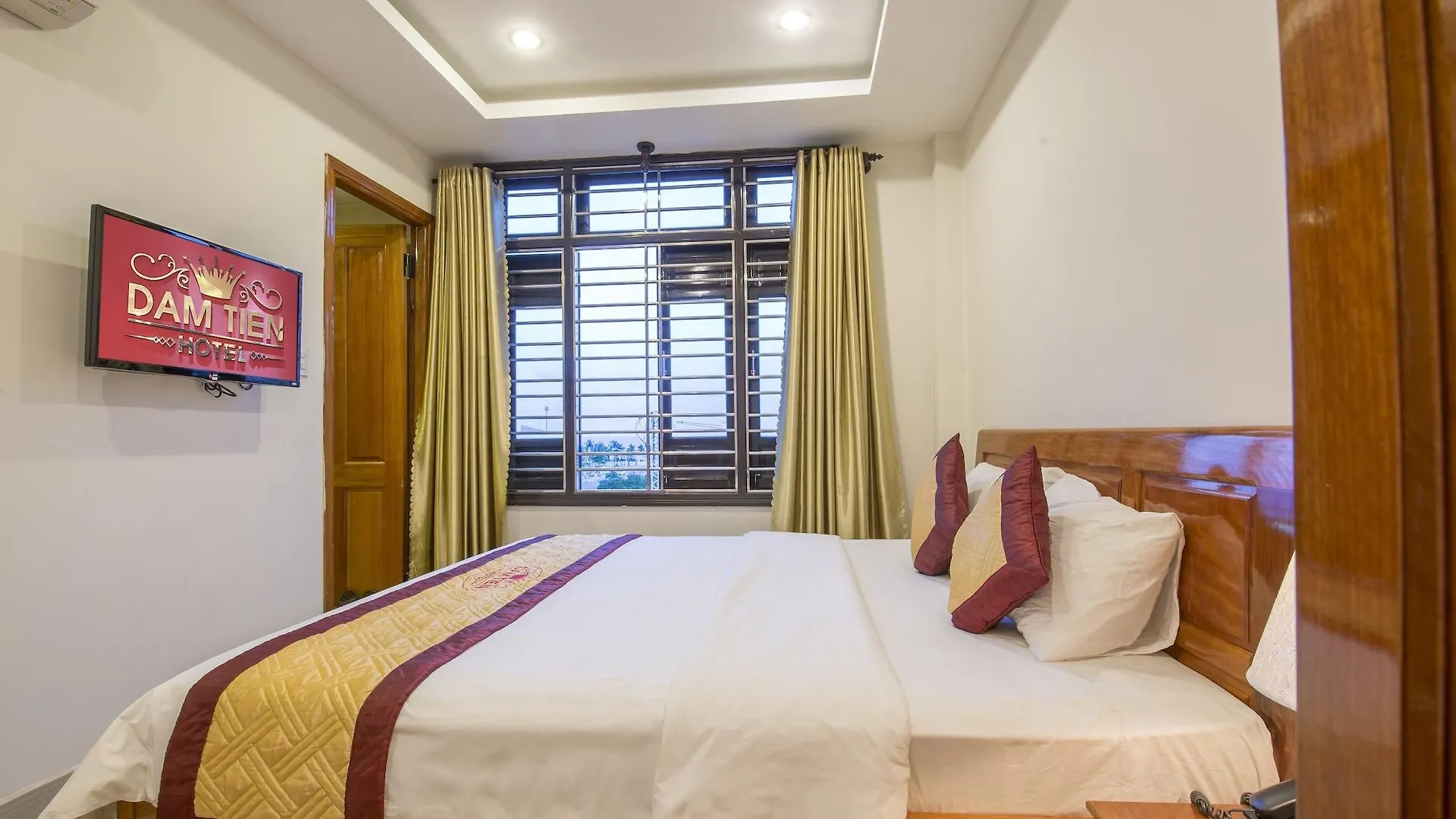 Dam Tien Hotel